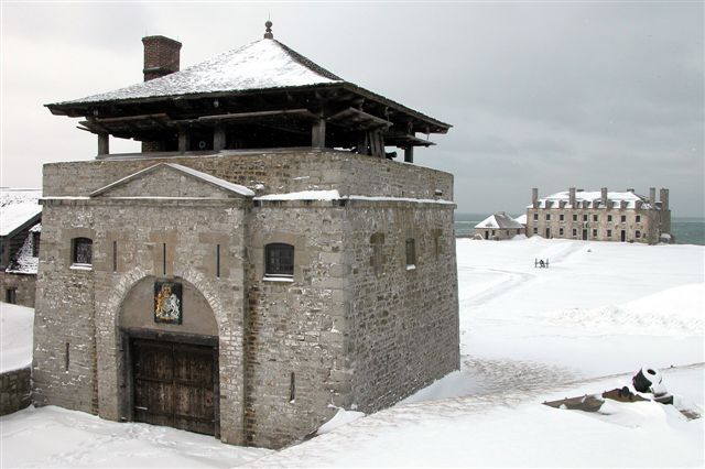 FtNiagara_in_Winter02_Harding.jpg