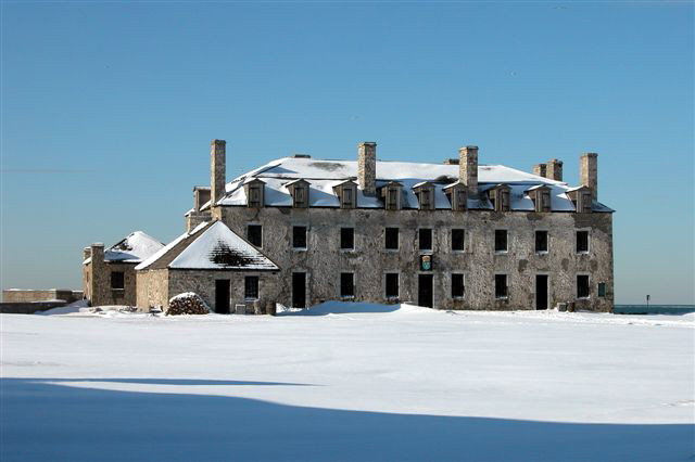 FtNiagara_in_Winter06_Harding.jpg