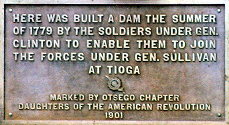 Clinton_s_Dam_Plaque.jpg