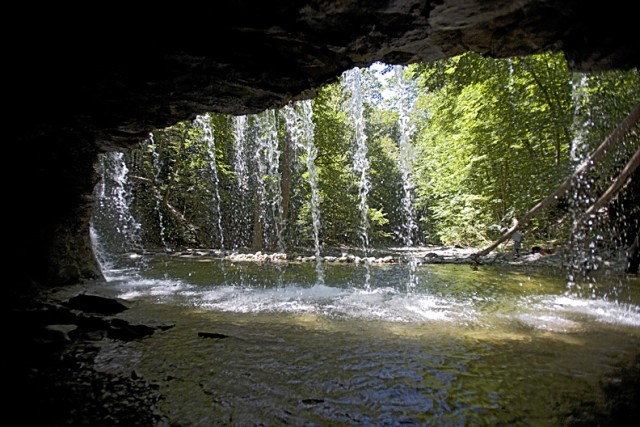 GreatGullyFalls_Insideview.sized.jpg