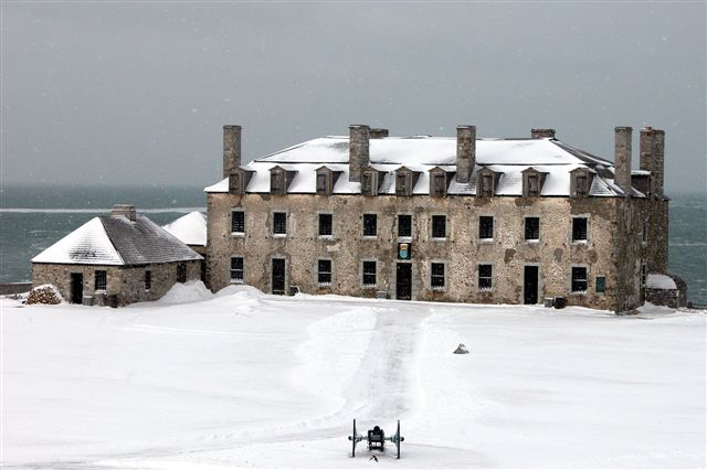 FtNiagara_in_Winter.jpg